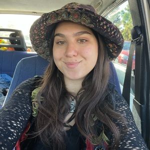 Meet your Posher, Touloula